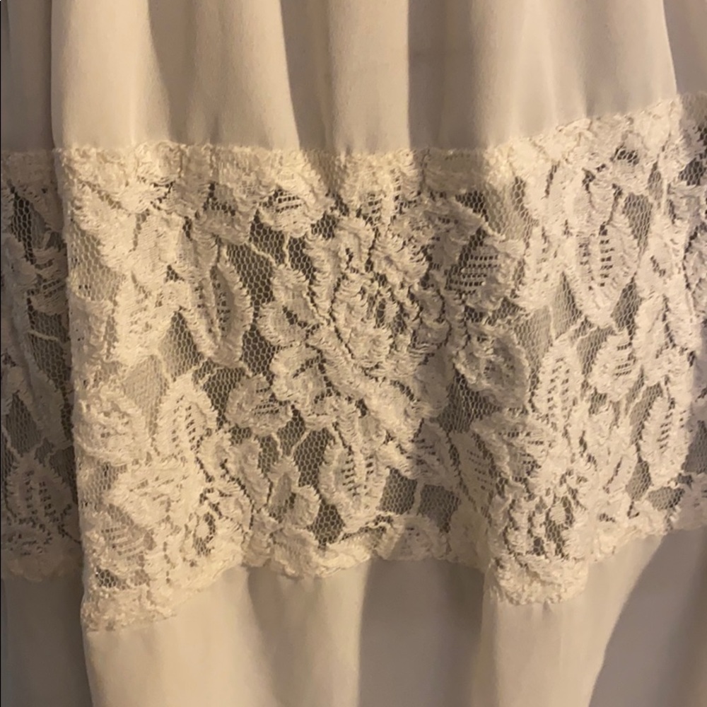 White Minkpink Mini Dress. Medium. Lace detail - Picture 3 of 4